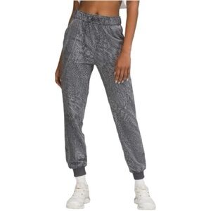Lululemon Stretch High Rise Joggers Simultaneous Anchor Alpine White Size 2